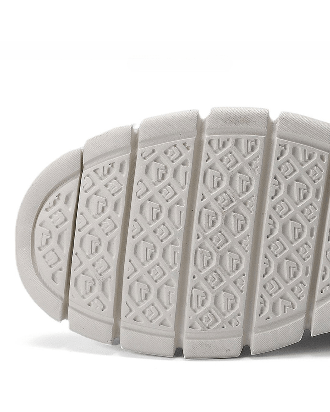Breathable Mesh Sneakers with Cushioned Sole and Textured Grip Outsole