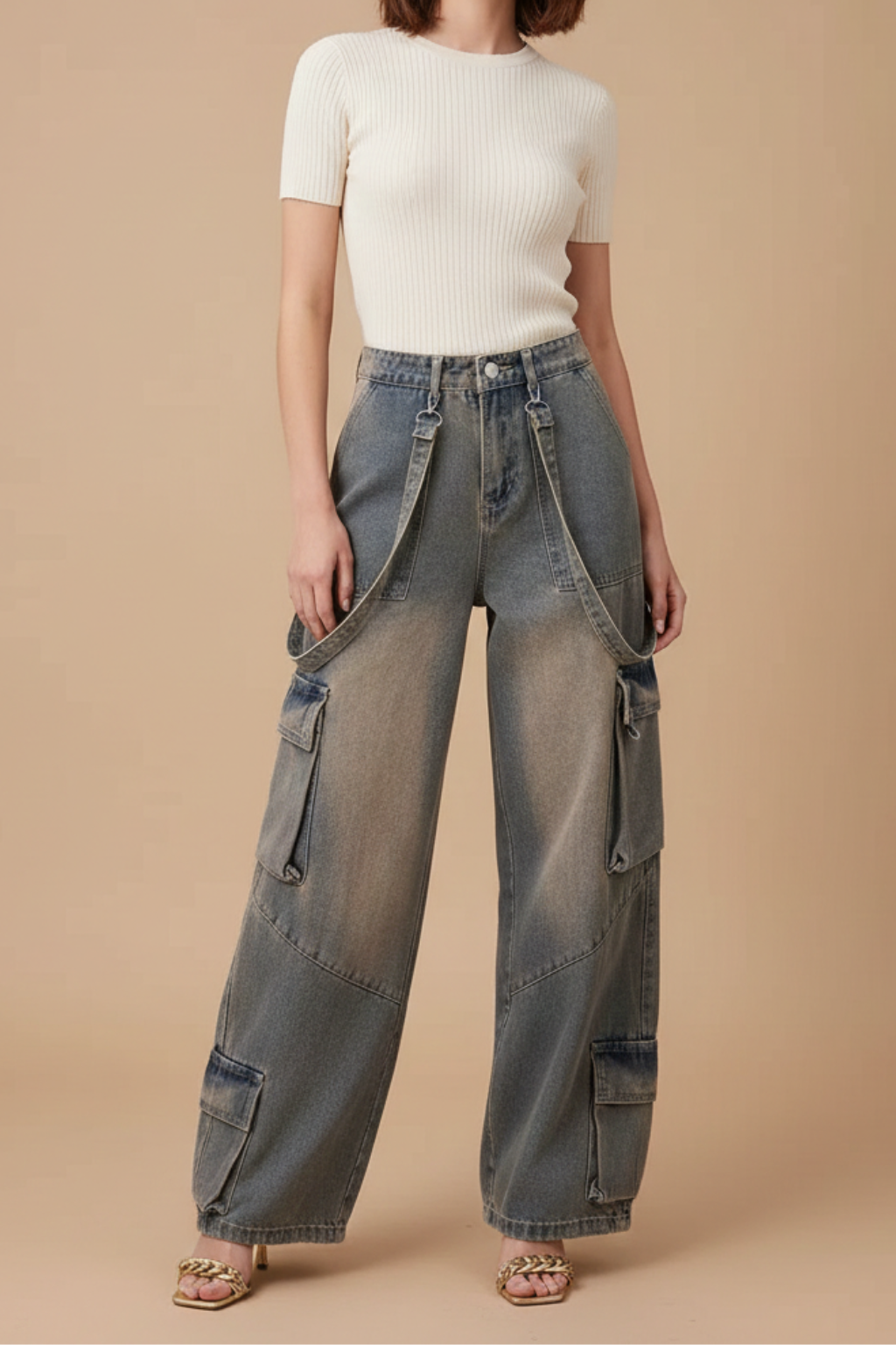Women’s Loose-Fit Wide-Leg Pants with Cargo Pockets and Strap Details