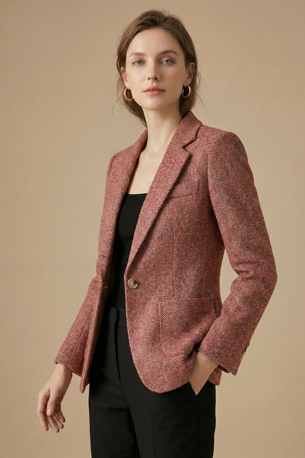 Women’s Tailored Single-Button Blazer with Notched Lapels and Patch Pockets
