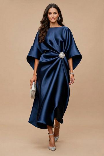 Robe longue élégante à manches larges pour femmes avec détail drapé pour soirées