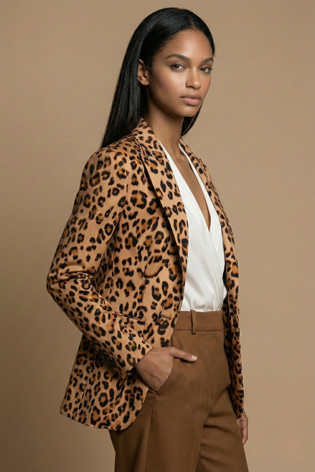 Women’s Leopard Print Blazer with Notched Lapel and Front Pockets