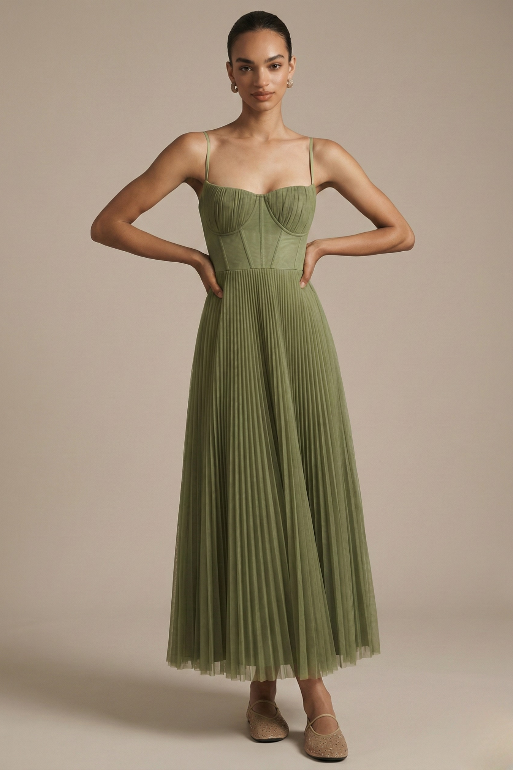 Elegant Green Pleated Fit & Flare Midi Dress – Sculpted Bodice with Flowing Silhouette