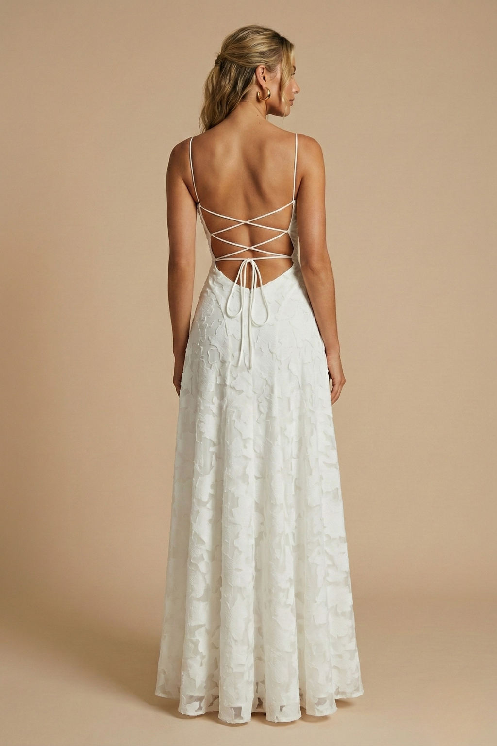 Women’s Elegant Sleeveless Floral Maxi Dress with Fitted Bodice