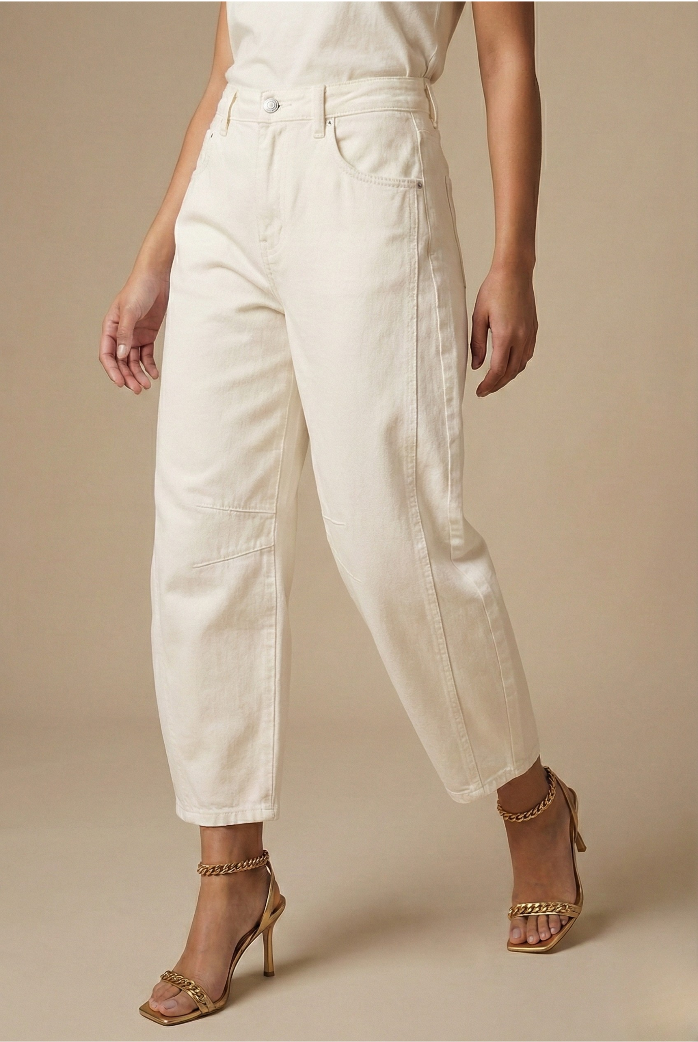 Women’s High-Waisted Relaxed Fit Jeans