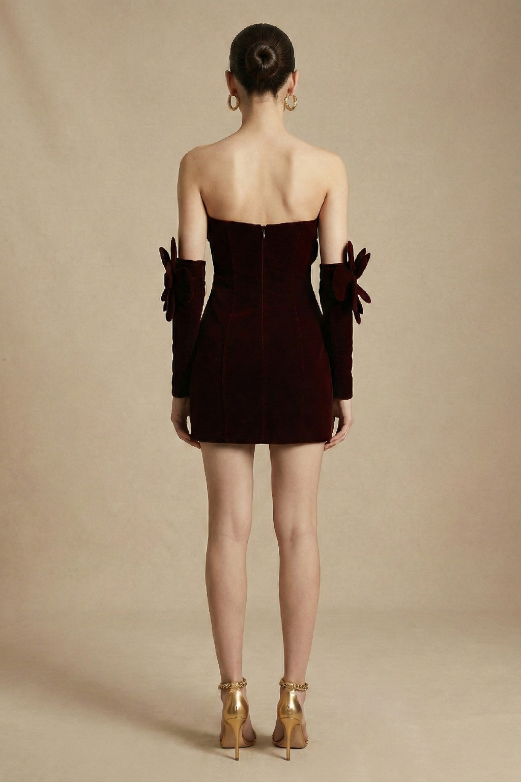 Women’s Strapless Floral Appliqué Mini Dress with Sculpted Silhouette