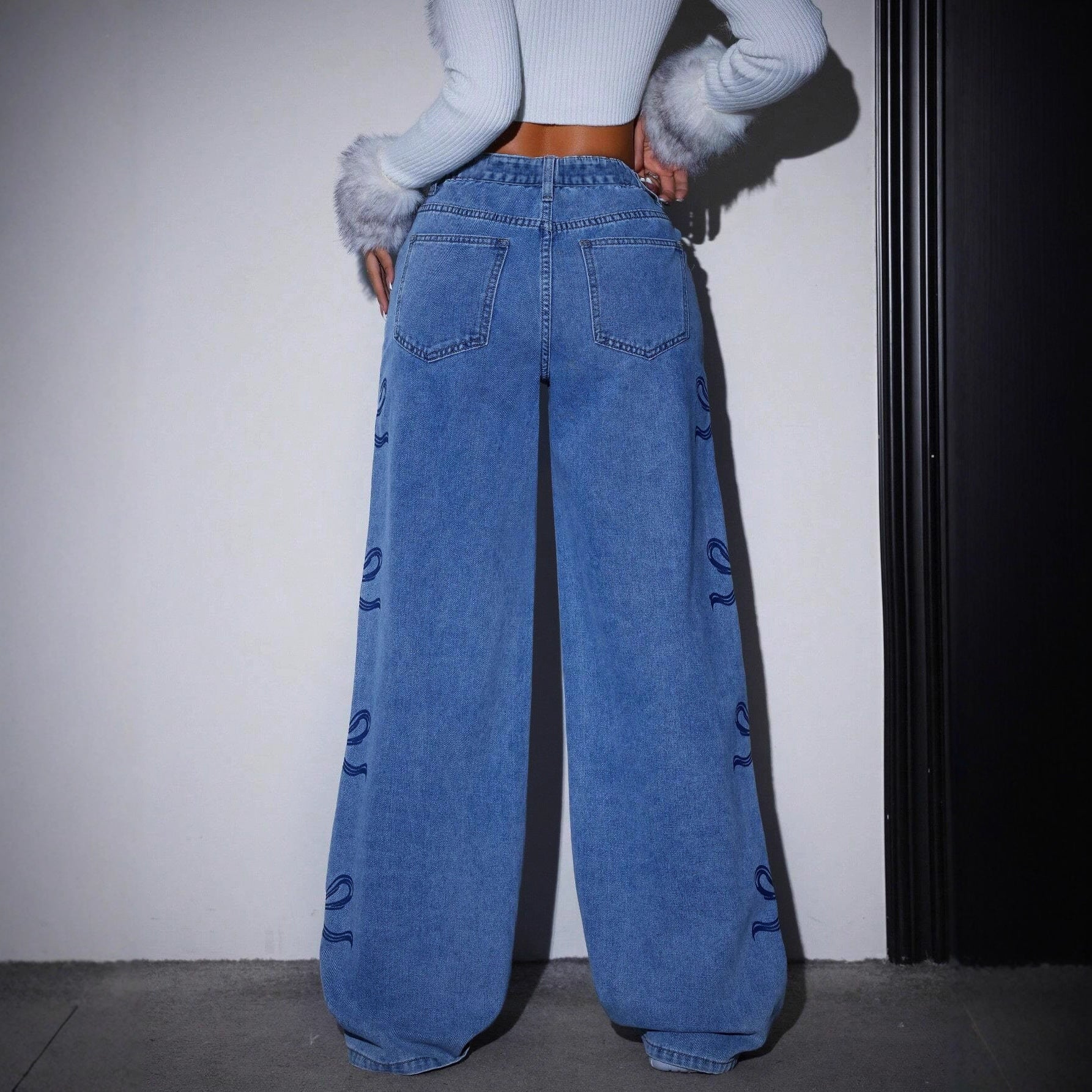 Women's High Waist Wide Leg Jeans - Bow Embroidery Detail - Button Fly