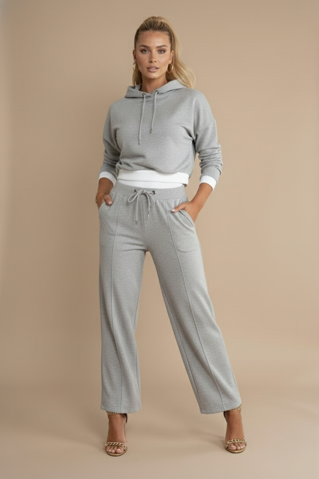 Conjunto de chándal de dos piezas para mujer con sudadera con capucha - Pantalones de pierna ancha - Atuendo coordinado de ajuste relajado