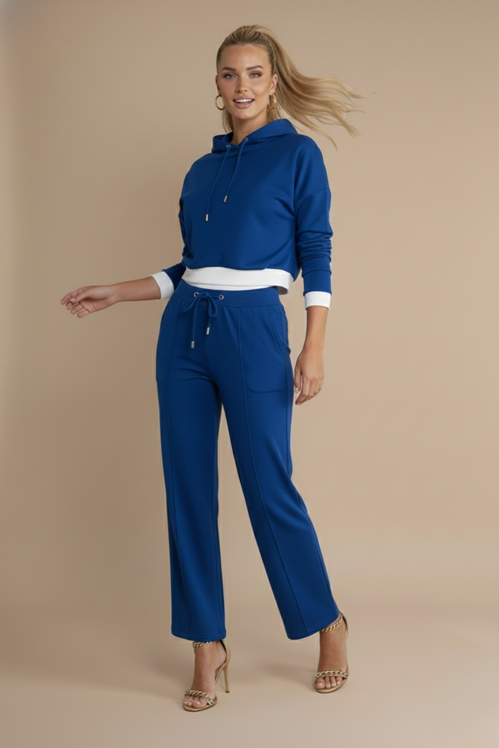 Conjunto de chándal de dos piezas para mujer con sudadera con capucha - Pantalones de pierna ancha - Atuendo coordinado de ajuste relajado