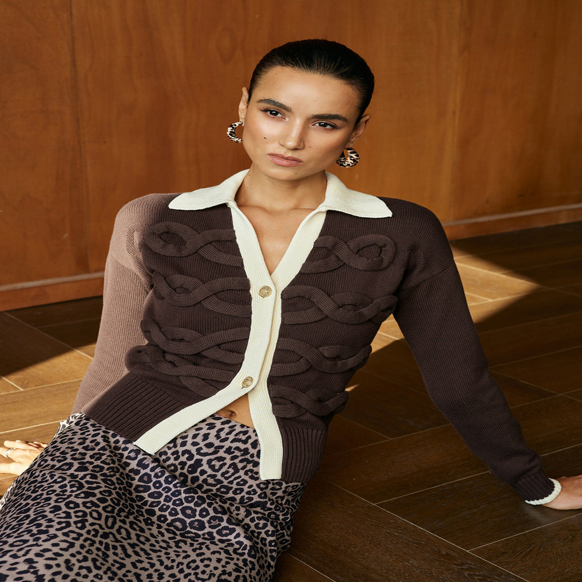 High Stretch Knit Cardigan with Contrast Collar and Cable Texture, Hip Length