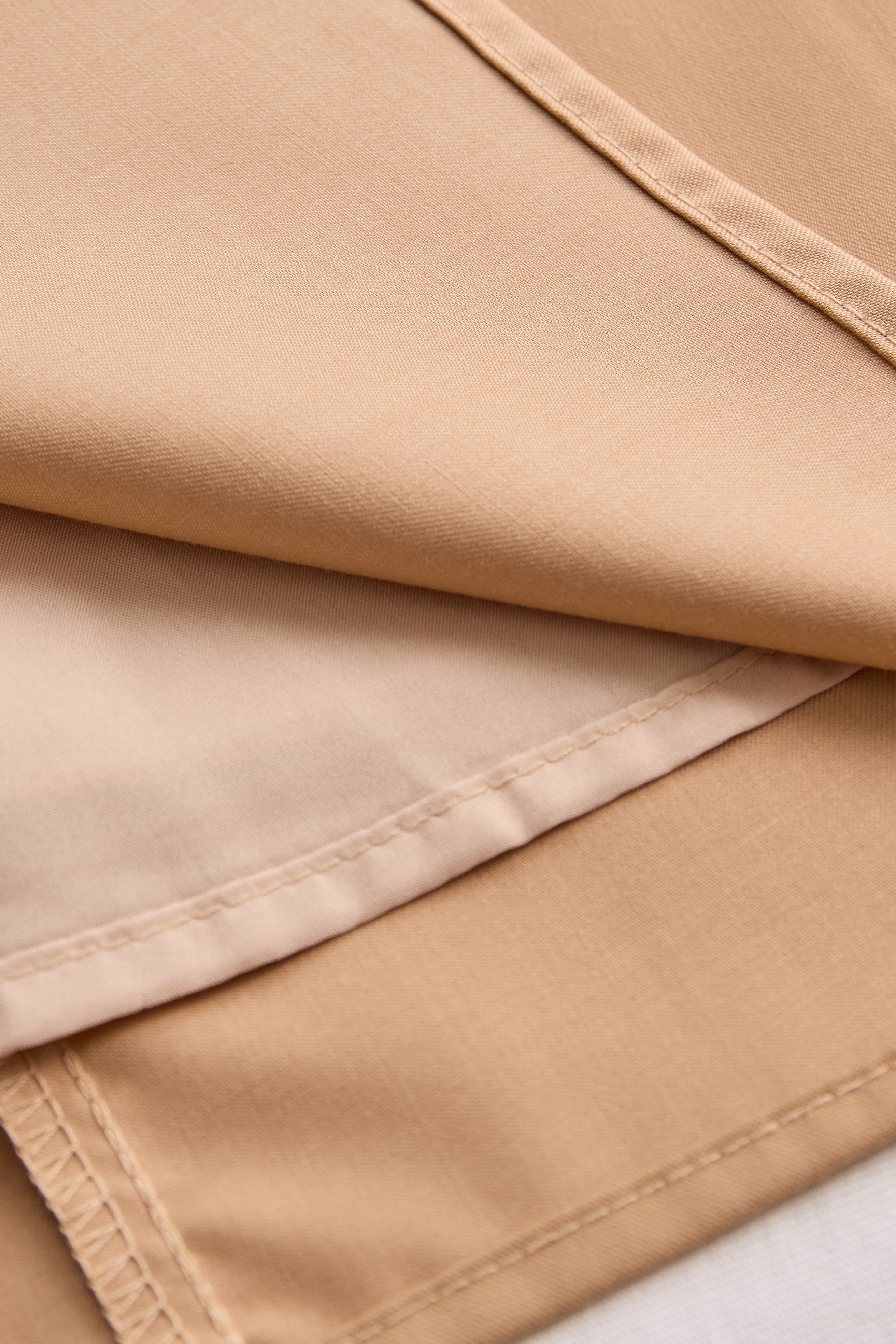 Women’s Sleeveless Polo Collar Tie Shirt - Tailored Vest-Style Top - Elegant Work-to-Evening Design