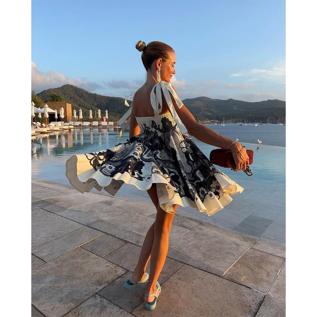 Women's Tie Strap Square Neck Printed Mini Dress