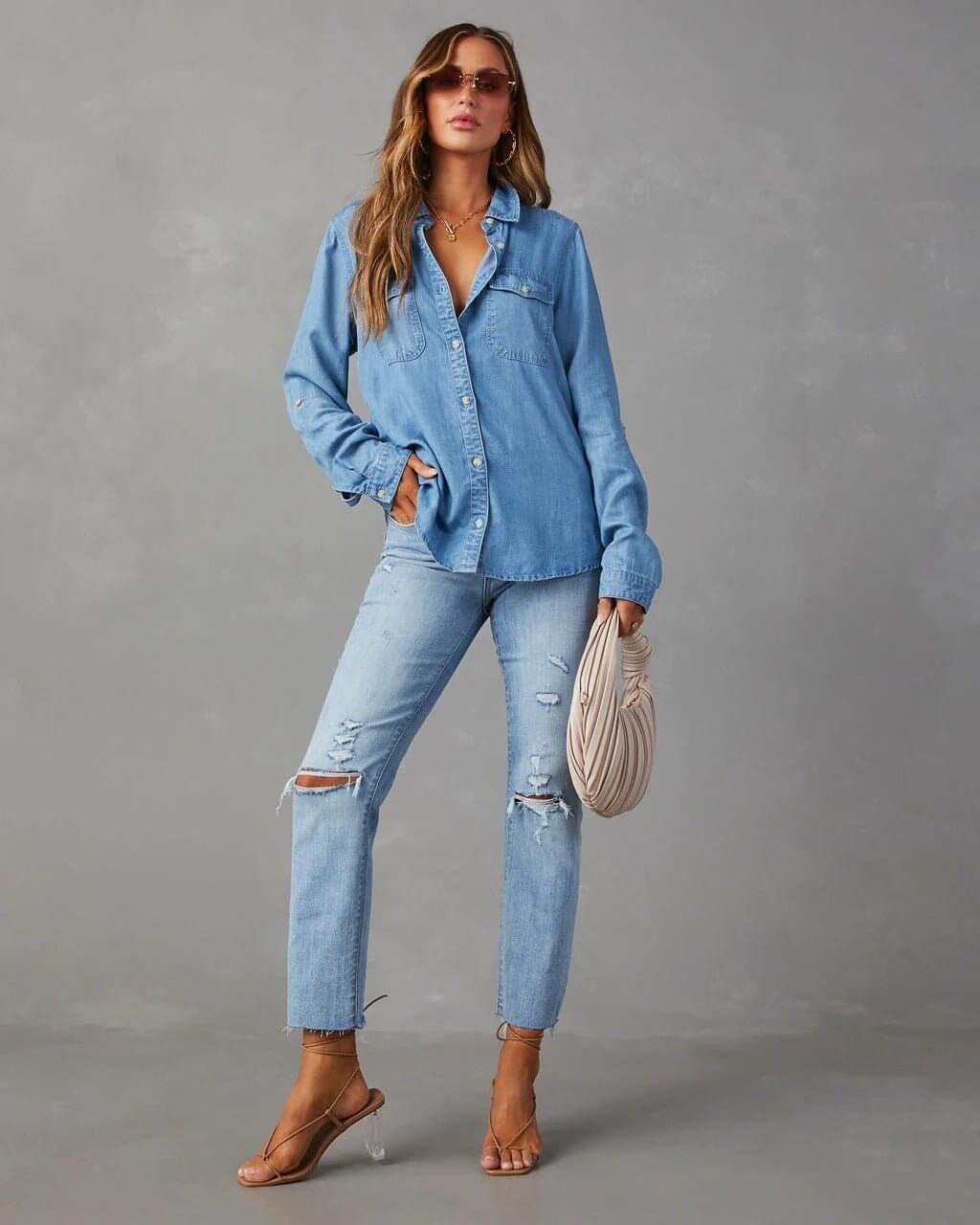 Damen Oversized Denim-Hemd – langärmliges Design mit Knopfleiste und Brusttaschen