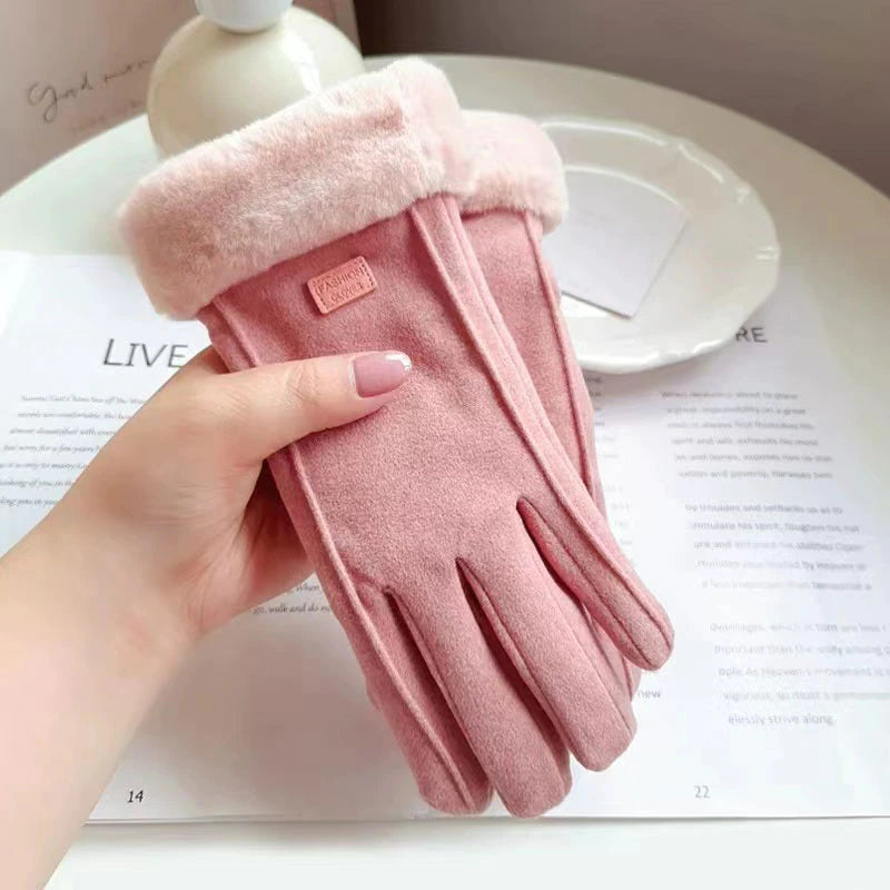 Heated Gloves with Touchscreen Fingers and Three Heat Settings, 8-Hour Battery