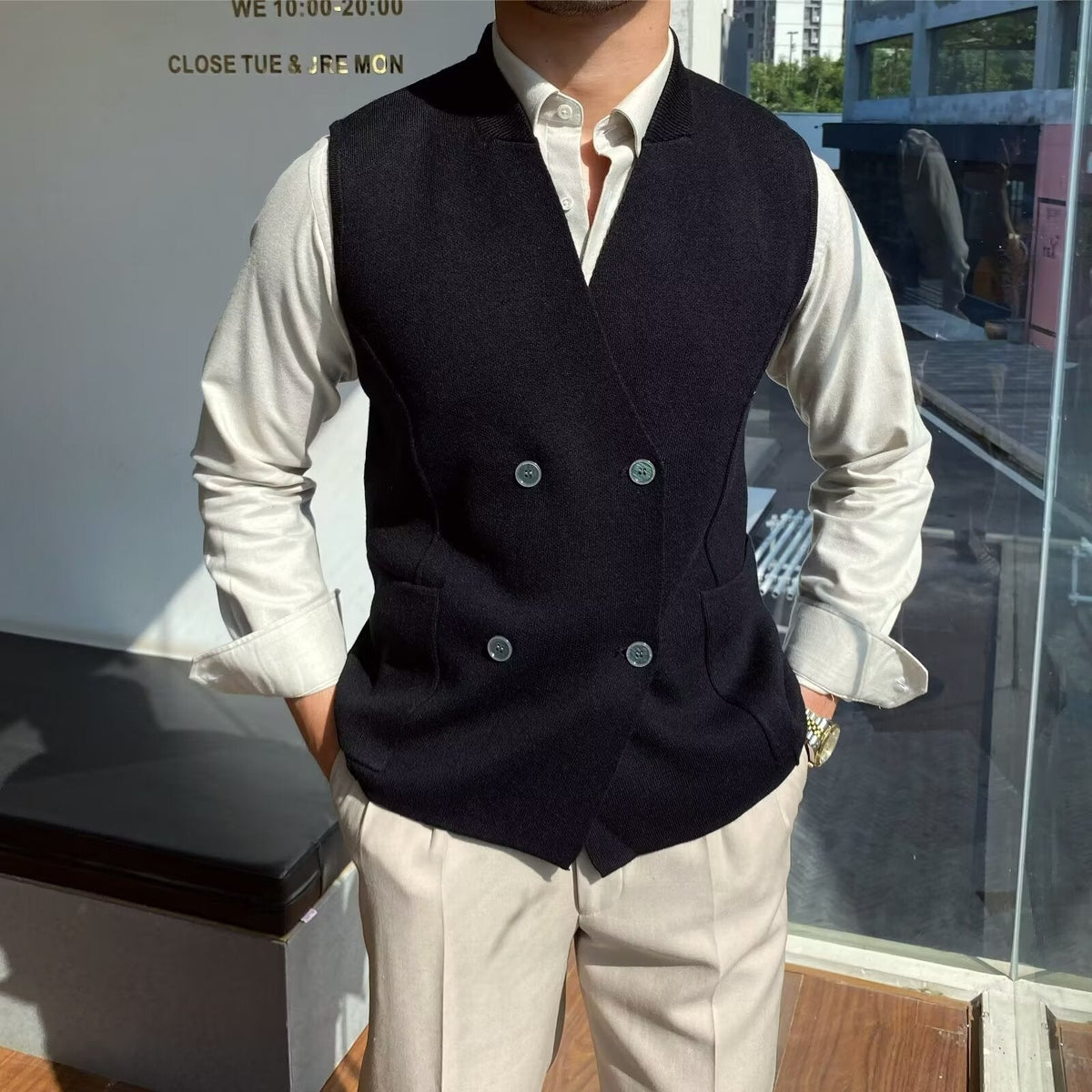 Sleeveless Knitted Vest with Double Breasted Closure and Front Pockets