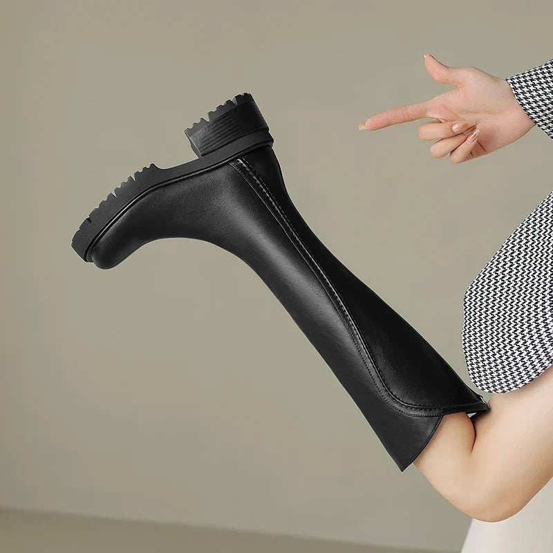Women’s Knee-High Boots with Chunky Sole and Structured Shaft