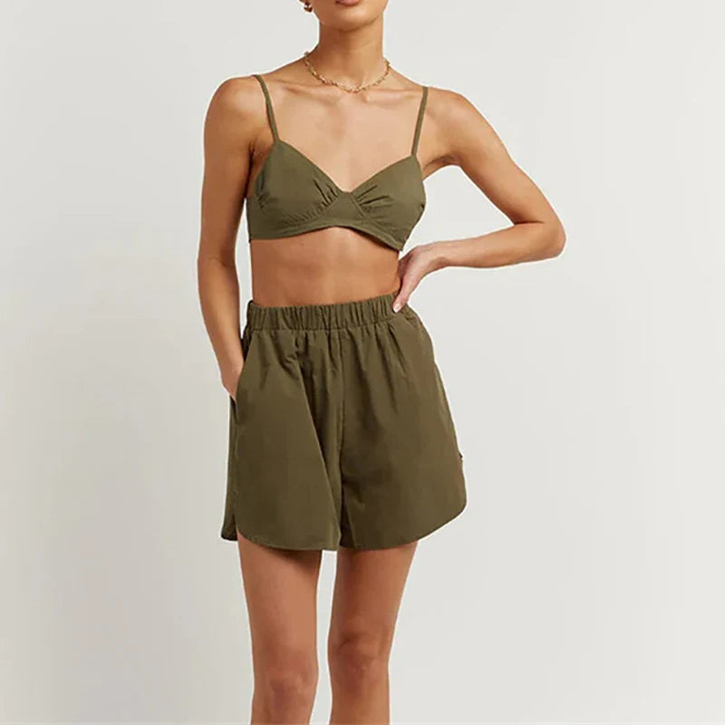 Dame Tre-delt Sæt med Langærmet Skjorte med Knapper Foran, Croptop og Shorts med Elastik i Taljen