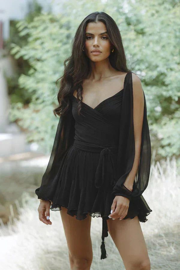 Damen-Wickel-Minikleid mit langen, transparenten Ärmeln und Bindeband in der Taille