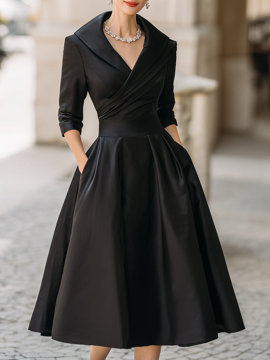 Tailored Evening Dress with V-Neck and Structured Silhouette for Events