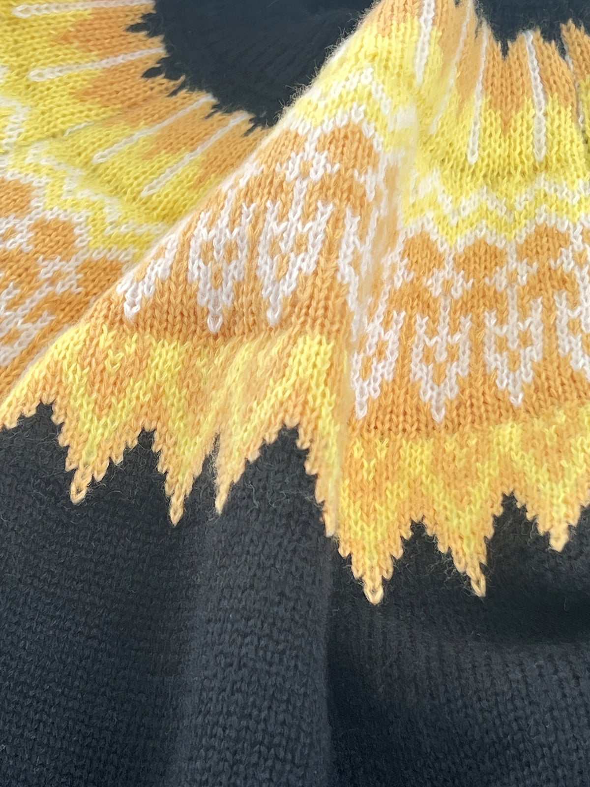 Chunky Knit Sweater with Jacquard Weave Pattern and Round Neck, Hip Length