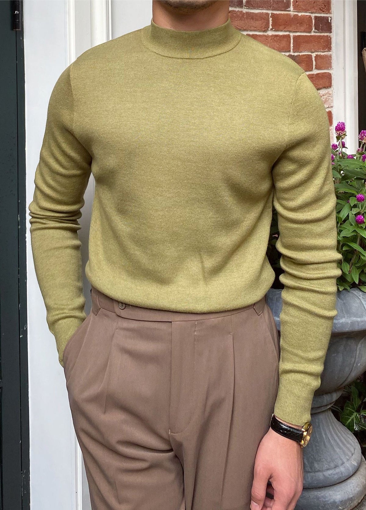 Slim Fit Mock Neck Sweater with Breathable Knit and Structured Shoulders