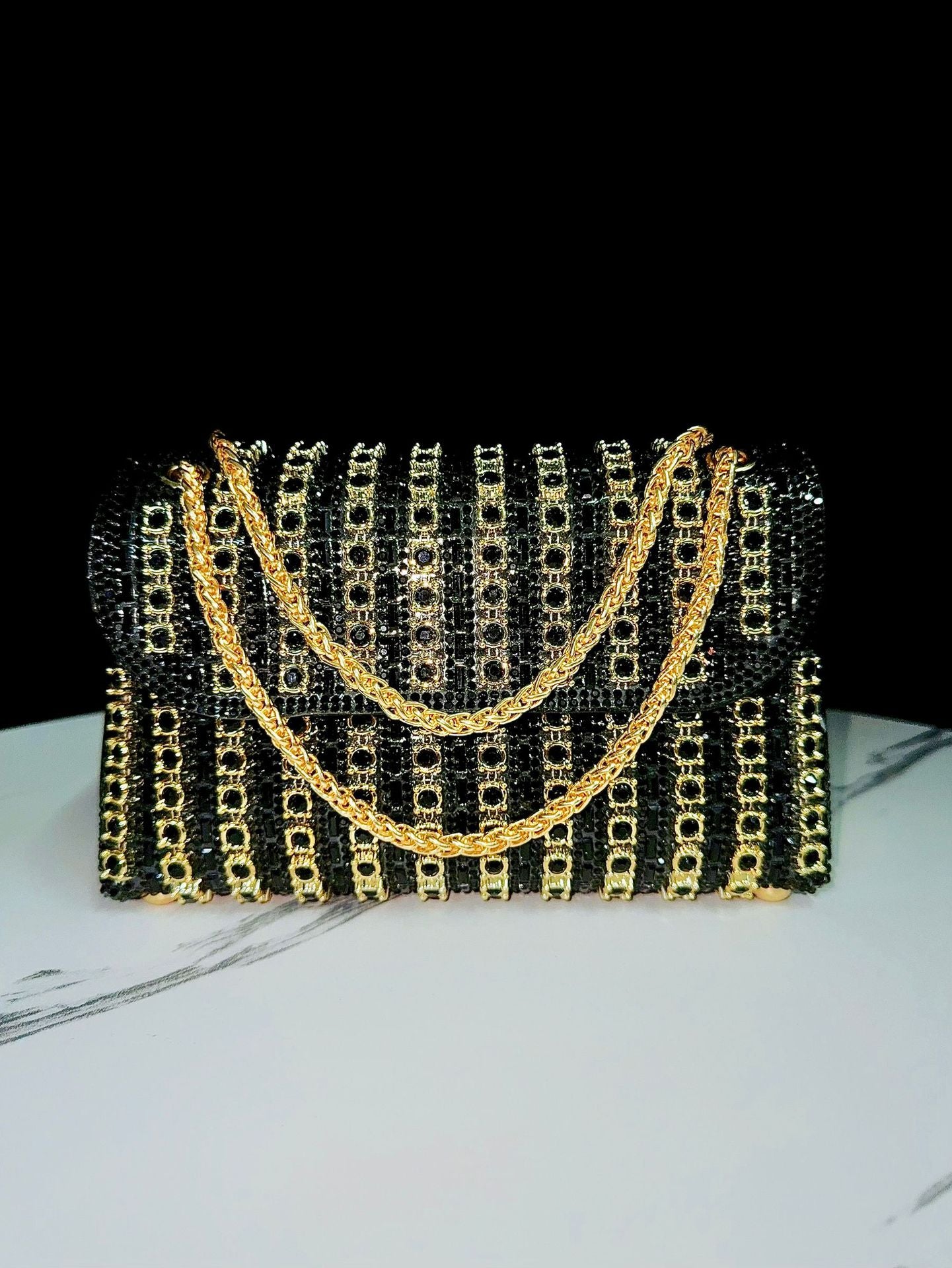 Women's Full-Coverage Rhinestone Clutch Bag with Chain Strap