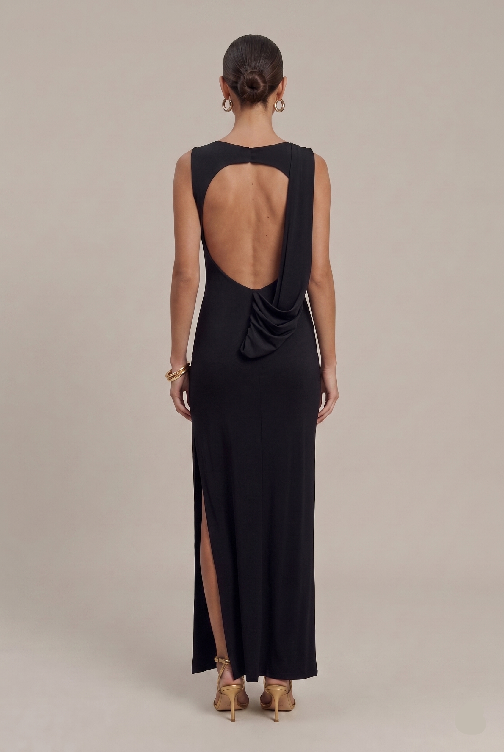 Women's Sleeveless Round Neck Ruched Backless Side Slit Maxi Dress – Rolenna
