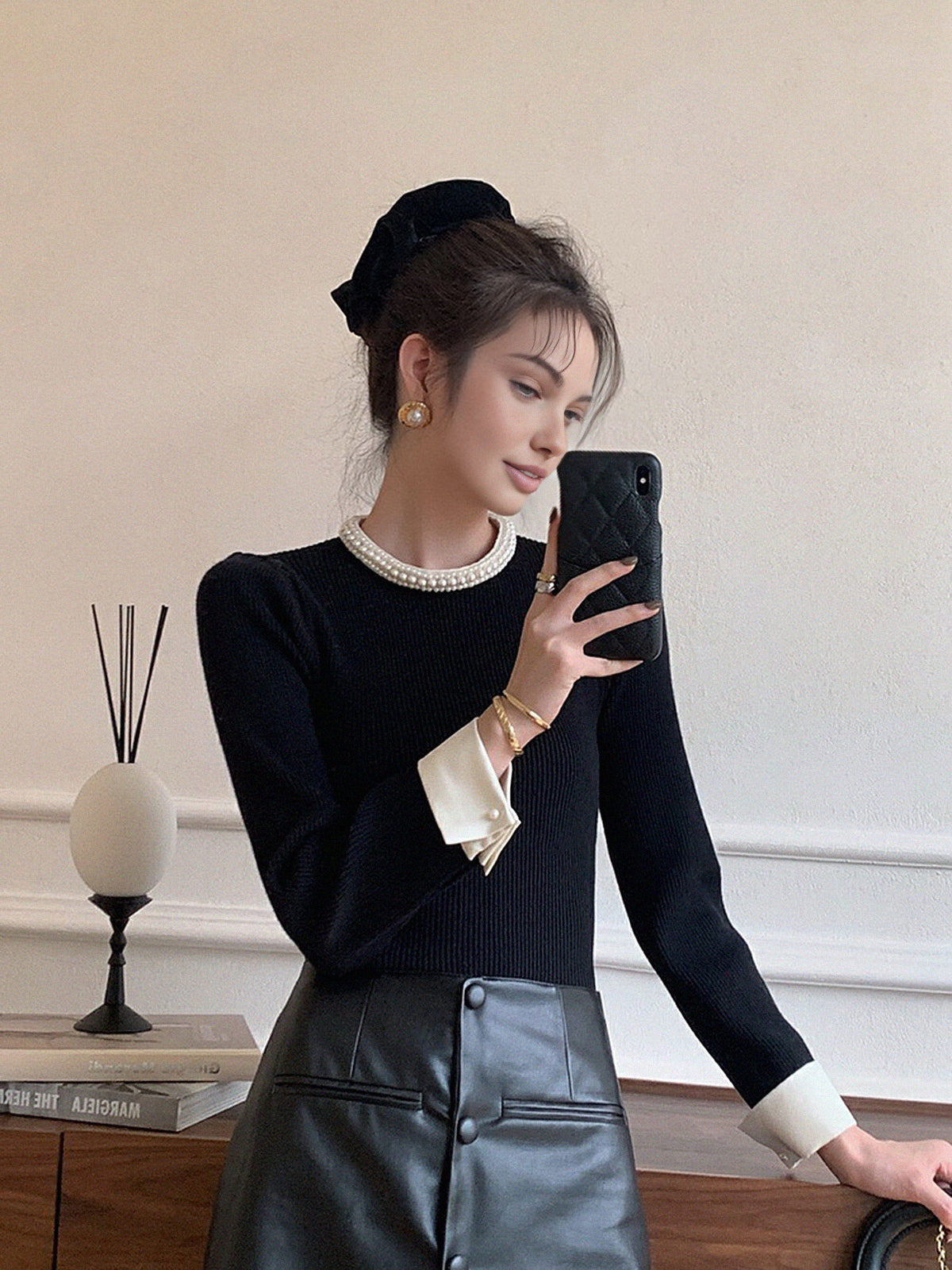 Slim Fit Knit Top with Contrast Binding Edge and Medium Stretch