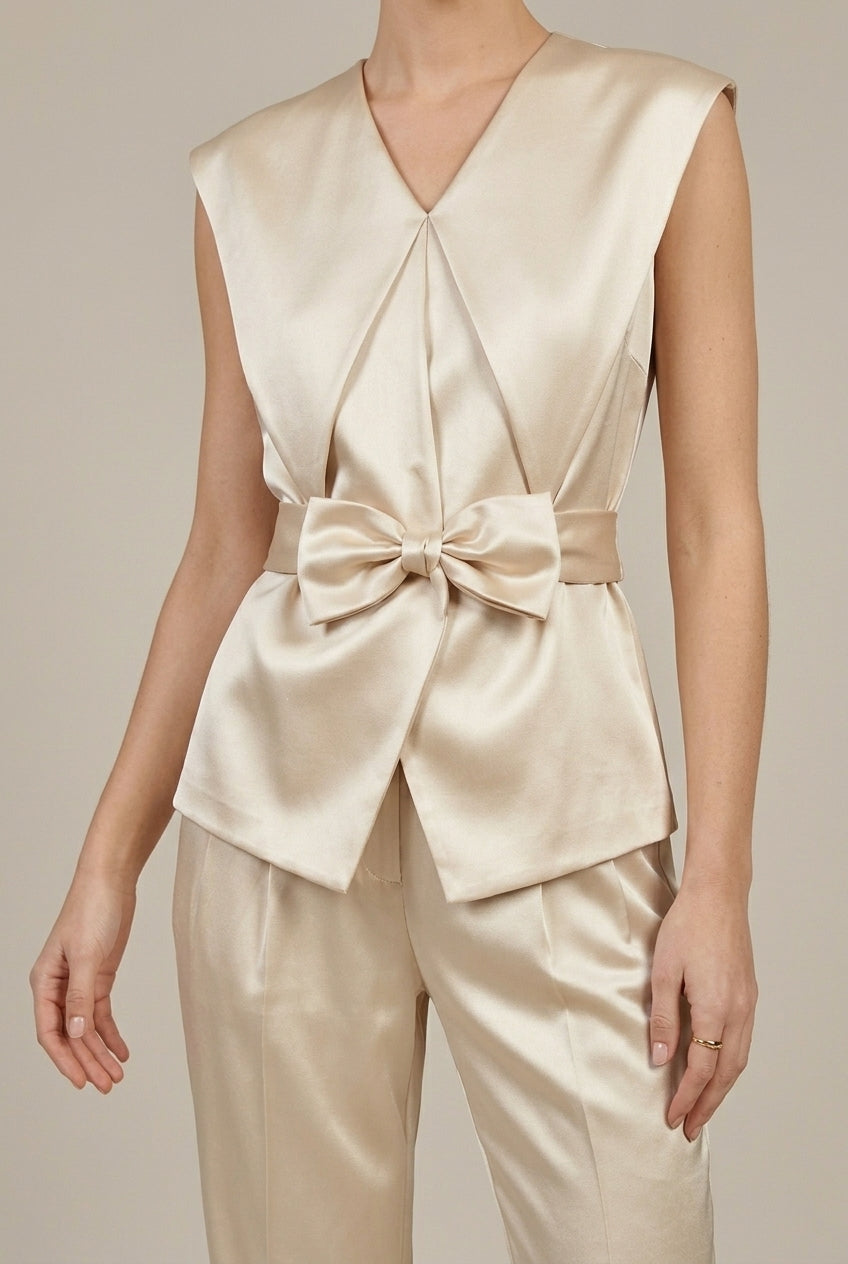 Women's Tailored Sleeveless Wide Collar Blazer with Bow Detail Pant Suit