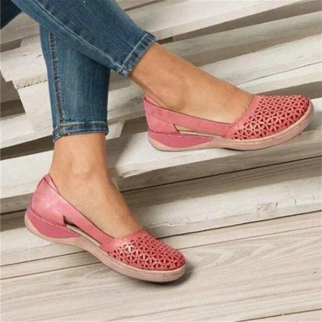 Wide Toe Slip-On Flats with Cushioned Insole and Breathable Upper