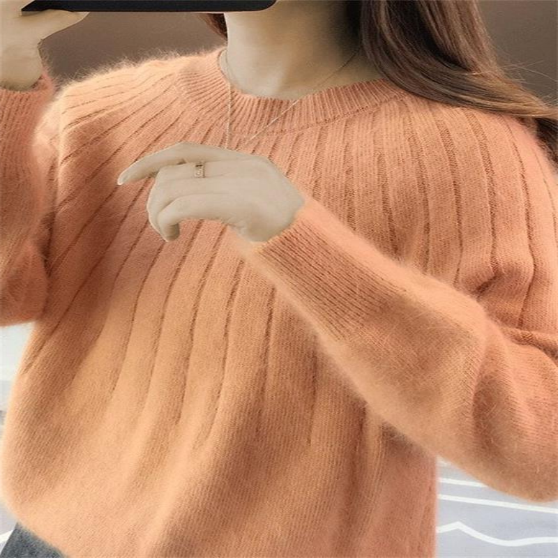 Women's Knit Pullover Sweater with Long Sleeves and Close Fit