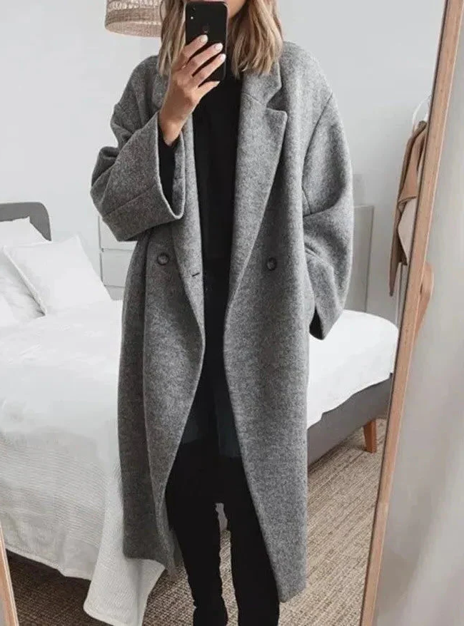 Women's Lapel Coat with Stretch Fabric Blend and Wrinkle Resistant Material