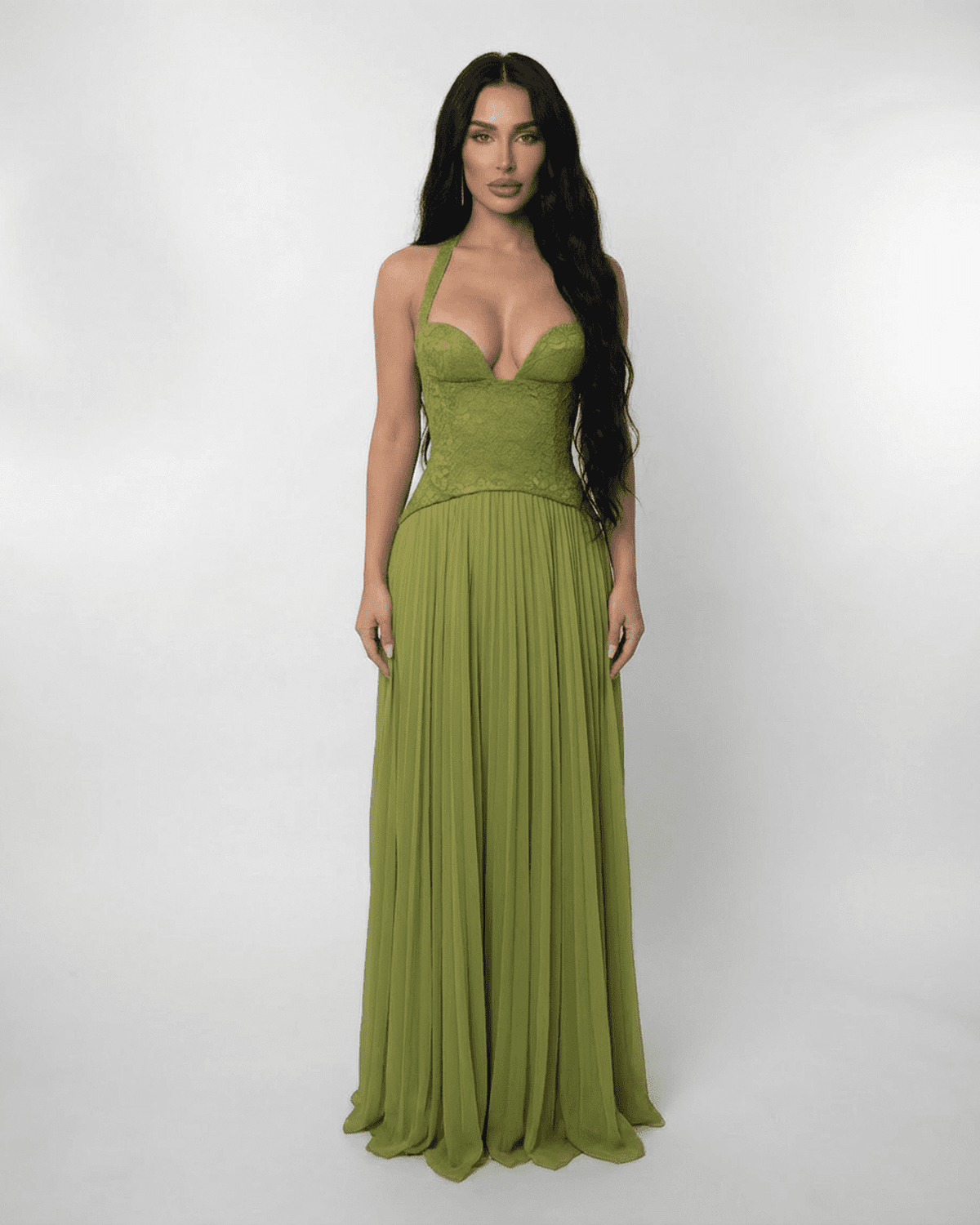 Women's Halter Neck Sweetheart Lace Up Back Pleated Maxi Dress