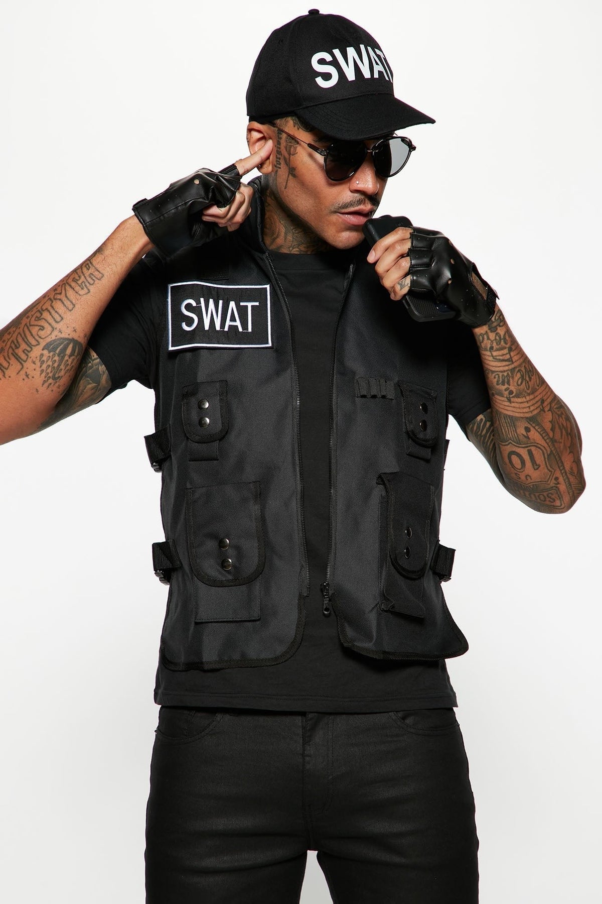 Four-Piece Tactical Costume Bundle with Vest and Fingerless Gloves