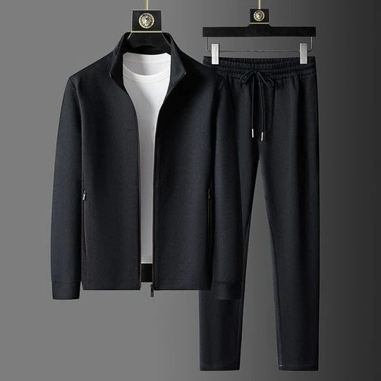 Men's Two Piece Tracksuit with Stretch Fabric and Athletic Fit for All Seasons