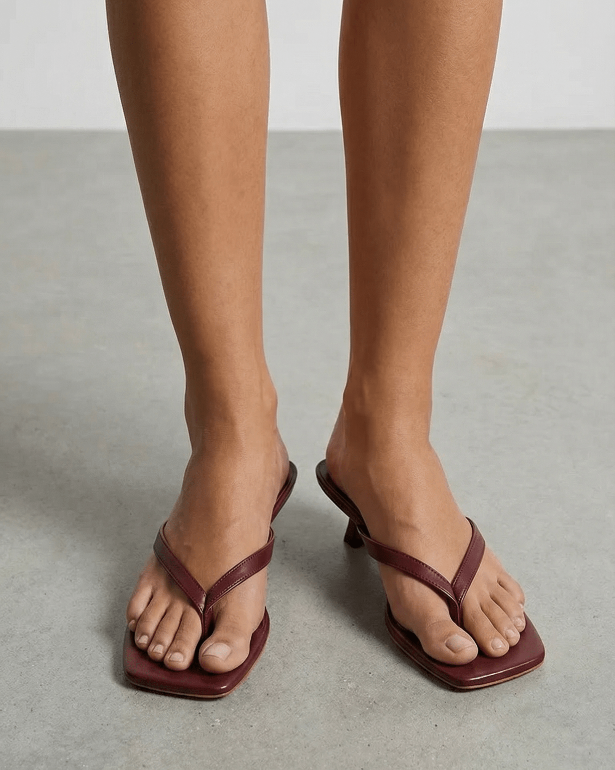 Women's Kitten Heels Square Toe Thong Sandals