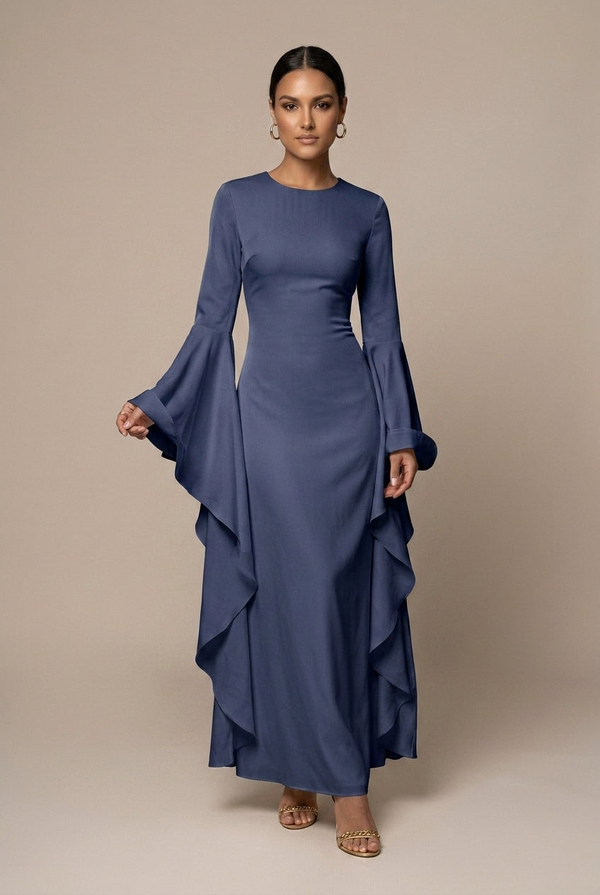 Damen-Maxikleid mit Rundhalsausschnitt und dramatisch ausgestellten Ärmeln