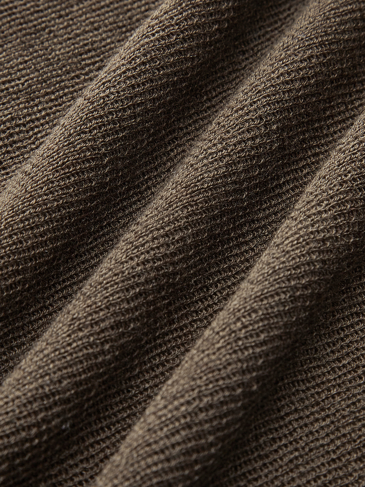Wool Polyester Knit Top with Medium Stretch for Events and Everyday Wear