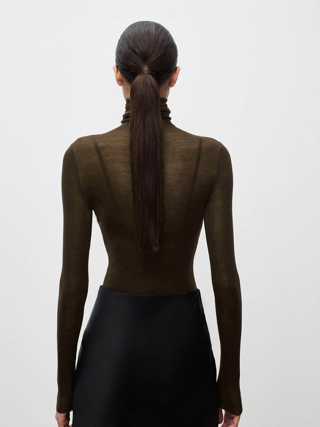 Wool Polyester Knit Top with Medium Stretch for Events and Everyday Wear