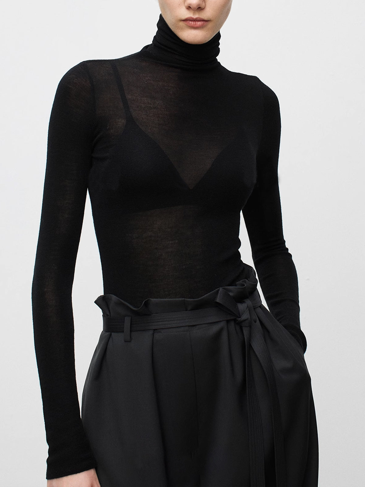 Wool Polyester Knit Top with Medium Stretch for Events and Everyday Wear